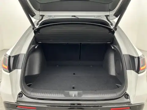 カタログ画像：ＺＲ－Ｖ （ZR-V） ｅ：ＨＥＶ Ｘ特別仕様車ブラックスタイル 2023年10月 6AA-RZ4 2000cc プラチナホワイト・パール 燃費22.1km / l 内装