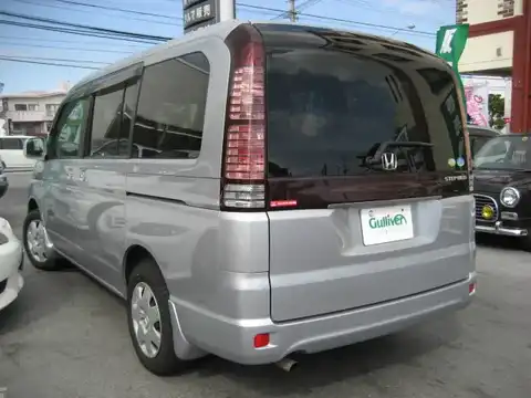 カタログ画像：ステップワゴン （STEPWAGON） Ｇ ＨＩＤエディション 2004年6月 CBA-RF4 2000cc サテンシルバー・メタリック 燃費11.6km / l 外装