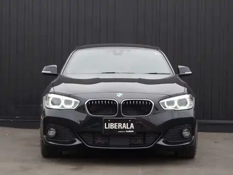 カタログ画像：１シリーズ （1 SERIES） １１８ｄ Ｍスポーツ 2016年5月 LDA-1S20 2000cc ブラック・サファイア（メタリック・カラー） 燃費22.2km / l フロント