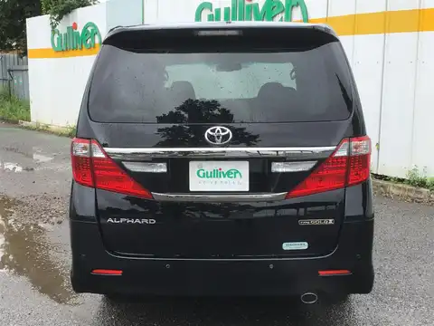 カタログ画像：アルファード （ALPHARD） ２４０Ｓ タイプゴールドⅡ 2013年10月 DBA-ANH25W 2400cc ブラック 燃費10.4km / l バック