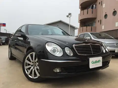 カタログ画像：Ｅクラス （E-CLASS） Ｅ３５０ アバンギャルド 2005年8月 DBA-211056C 3500cc エメラルドブラック（Ｍ）orオブシディアンブラック（Ｍ） 燃費8.6km / l メイン（その他）