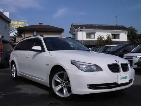 カタログ画像：５シリーズ （5 SERIES） ５２５ｉツーリングハイラインパッケージ 2008年1月 ABA-PU25 2500cc 燃費8.5km / l メイン（その他）