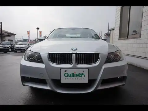 カタログ画像：３シリーズ （3 SERIES） ３２３ｉ Ｍスポーツパッケージ 2006年9月 ABA-VB23 2500cc 燃費9.4km / l フロント