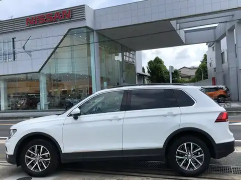 カタログ画像：ティグアン （TIGUAN） ＴＳＩ コンフォートライン 2020年1月 ABA-5NCZD 1400cc ピュアホワイト 燃費13.0km / l 外装