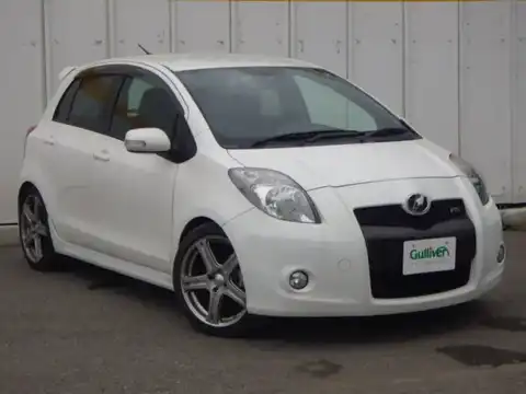 カタログ画像：ヴィッツ （VITZ） ＲＳ 2007年8月 DBA-SCP90 1300cc ホワイト 燃費19.6km / l メイン（その他）