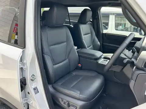 カタログ画像：ランドクルーザー２５０ （LAND CRUISER 250） ＶＸ 2024年4月 3DA-GDJ250W 2800cc プラチナホワイトパールマイカ 燃費11.0km / l フロント