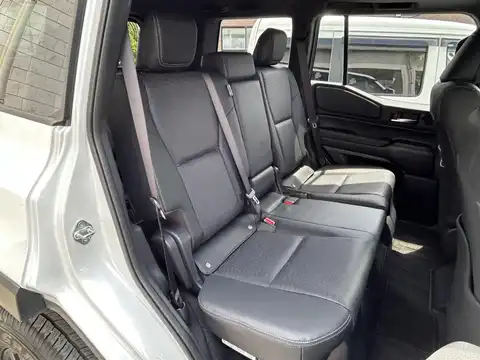 カタログ画像：ランドクルーザー２５０ （LAND CRUISER 250） ＶＸ 2024年4月 3DA-GDJ250W 2800cc プラチナホワイトパールマイカ 燃費11.0km / l フロント