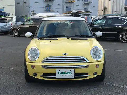 カタログ画像：ＭＩＮＩ （MINI） クーパー 2005年9月 GH-RA16 1600cc リキッド・イエロー（ソリッド） 燃費13.4km / l フロント