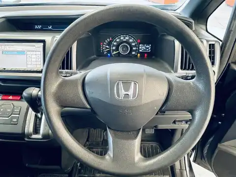 カタログ画像：ステップワゴン （STEPWAGON） Ｇ 助手席リフトアップシート車 2009年10月 DBA-RK1 2000cc ポリッシュドメタル・メタリック 内装