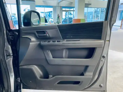 カタログ画像：ステップワゴン （STEPWAGON） Ｇ 助手席リフトアップシート車 2009年10月 DBA-RK1 2000cc ポリッシュドメタル・メタリック 内装