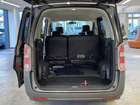カタログ画像：ステップワゴン （STEPWAGON） Ｇ 助手席リフトアップシート車 2009年10月 DBA-RK1 2000cc ポリッシュドメタル・メタリック 内装
