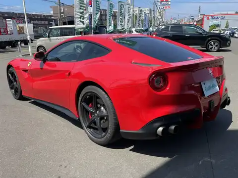 カタログ画像：Ｆ１２ベルリネッタ （F12 BERLINETTA） ベースグレード 2012年7月 ABA-F152 6300cc バック