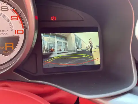 カタログ画像：Ｆ１２ベルリネッタ （F12 BERLINETTA） ベースグレード 2012年7月 ABA-F152 6300cc 内装
