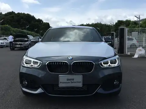 カタログ画像：１シリーズ （1 SERIES） １１８ｉ Ｍスポーツ 2015年9月 DBA-1R15 1500cc ミネラル・グレー（メタリック・カラー） 燃費18.1km / l フロント