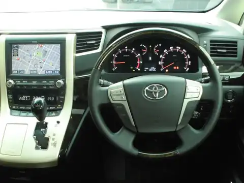 カタログ画像：アルファード （ALPHARD） ２４０Ｓ タイプゴールド 2012年9月 DBA-ANH20W 2400cc ホワイトパールクリスタルシャイン 燃費10.8km / l 内装