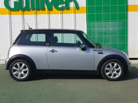 カタログ画像：ＭＩＮＩ （MINI） クーパー パークレーン 2006年7月 GH-RA16 1600cc ピュア・シルバー（メタリック） 燃費13.4km / l 外装
