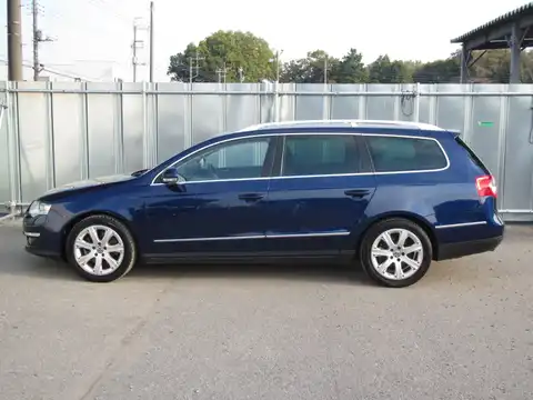 カタログ画像：パサートヴァリアント （PASSAT VARIANT） ２．０ＴＳＩ スポーツライン 2008年5月 ABA-3CCAW 2000cc シャドーブルーメタリック 燃費10.6km / l 外装