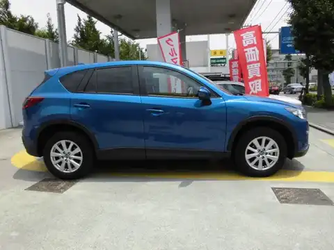 カタログ画像：ＣＸ－５ （CX-5） ２０Ｓ 2013年10月 DBA-KEEFW 2000cc ブルーリフレックスマイカ 燃費16.4km / l 外装