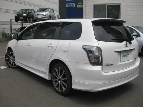 カタログ画像：カローラフィールダー （COROLLA FIELDER） １．８Ｓ エアロツアラー 2010年4月 DBA-ZRE144G 1800cc スーパーホワイトⅡ 燃費15.6km / l バック