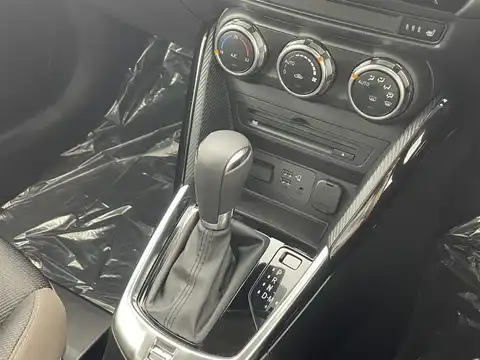 カタログ画像：ＭＡＺＤＡ２ （MAZDA2） １５Ｓプロアクティブ スマートエディションⅡ 2021年6月 5BA-DJLFS 1500cc スノーフレイクホワイトパールマイカ 燃費20.3km / l 内装