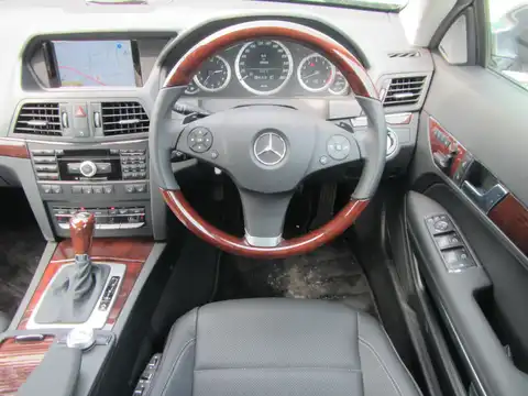 Ｅ３５０ クーペ 207356 Ｅクラス（メルセデス・ベンツ）の価格