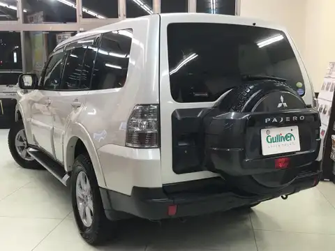 カタログ画像：パジェロ （PAJERO） ロング エクシード 2007年10月 CBA-V93W 3000cc ウォームホワイトパール バック