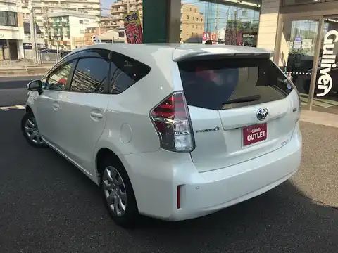 カタログ画像：プリウスα （PRIUS ALPHA） Ｓ Ｌセレクション 2017年12月 DAA-ZVW41W 1800cc ホワイトパールクリスタルシャイン 燃費26.2km / l バック