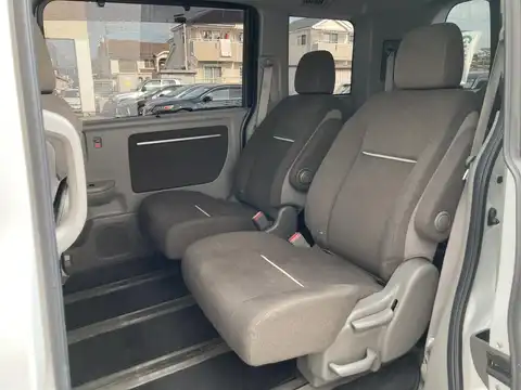 カタログ画像：ステップワゴン （STEPWAGON） Ｇ 2015年4月 DBA-RP2 1500cc ホワイトオーキッド・パール 燃費15.0km / l 内装