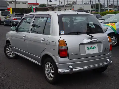 カタログ画像：ミラジーノ （MIRA GINO） ジーノ Ｓエディション 2000年5月 GH-L700S 660cc シルバーメタリック 燃費18.6km / l バック