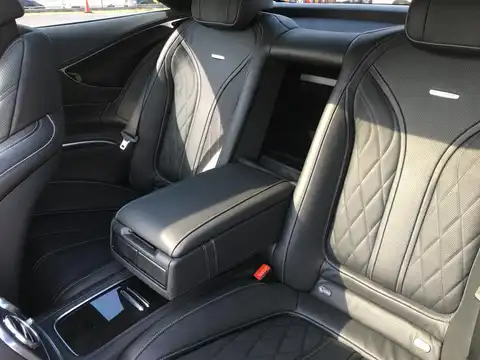 カタログ画像：Ｓクラス （S-CLASS） Ｓ６３ ＡＭＧ ４マチック クーペ 2015年4月 CBA-217378 5500cc マグネタイトブラック（Ｍ）orオブシディアンブラック（Ｍ） 燃費8.2km / l 内装