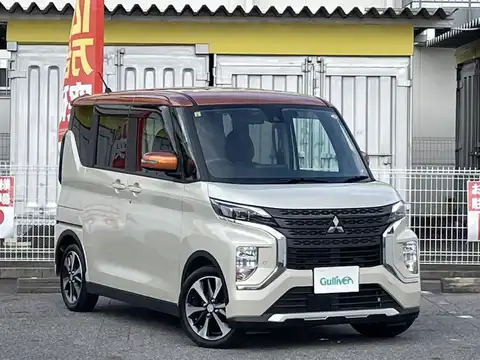 カタログ画像：ｅＫクロススペース （EK X SPACE） Ｔ プラスエディション 2021年12月 4AA-B35A 660cc ホワイトパール×ブラックマイカorホワイトパール 燃費18.8km / l メイン（その他）
