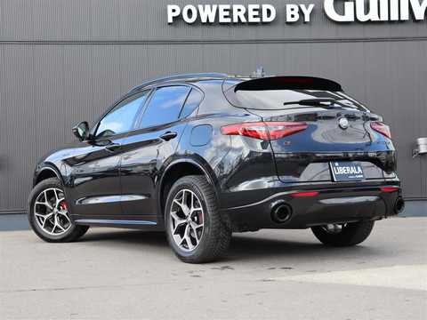 カタログ画像：ステルヴィオ （STELVIO） エディツィオーネ ルッソ 2022年10月 3DA-94922 2200cc 燃費16.0km / l 内装
