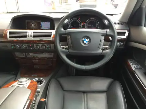 ７６０Ｌｉ GN60 ７シリーズ（ＢＭＷ）の価格・スペック情報{平成17年5