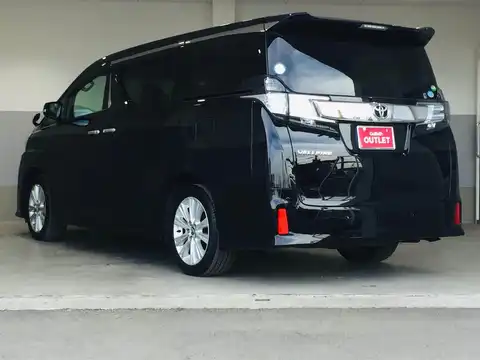 カタログ画像：ヴェルファイア （VELLFIRE） ２．５Ｚ Ａエディション ゴールデンアイズ 2016年7月 DBA-AGH30W 2500cc ブラック 燃費11.6km / l バック