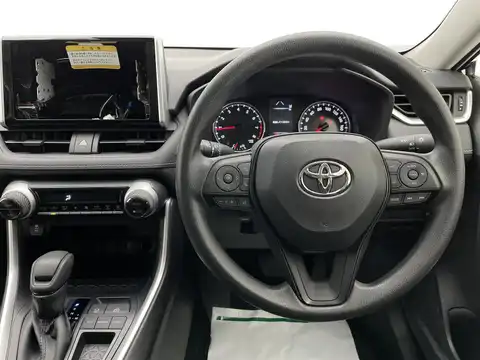 カタログ画像：ＲＡＶ４ （RAV4） Ｘ 2021年12月 6BA-MXAA52 2000cc アティチュードブラックマイカ 燃費15.8km / l 内装