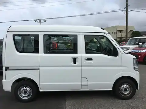 カタログ画像：エブリイ （EVERY） ＰＡ 2015年2月 HBD-DA17V 660cc スペリアホワイト 燃費20.2km / l 外装