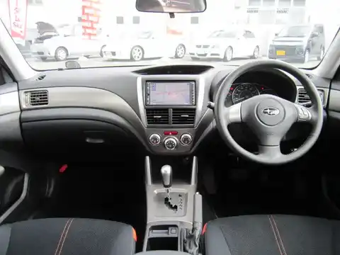 カタログ画像：フォレスター （FORESTER） ２．０ＸＳ 2007年12月 DBA-SH5 2000cc ダークグレー・メタリック 燃費14.0km / l 内装