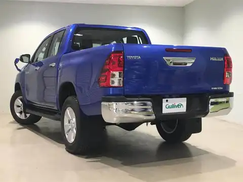 カタログ画像：ハイラックス （HILUX） Ｚ 2017年9月 QDF-GUN125 2400cc ネビュラブルーメタリック 燃費11.8km / l バック