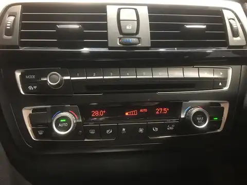 カタログ画像：３シリーズ （3 SERIES） ３２０ｉ ｘＤｒｉｖｅツーリング Ｍスポーツ 2013年4月 DBA-3B20 2000cc 燃費14.5km / l 内装