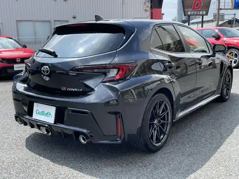 カタログ画像：ＧＲカローラ （GR COROLLA） ＲＺ 2022年12月 4BA-GZEA14H 1600cc プレシャスブラックパール 燃費12.4km / l バック