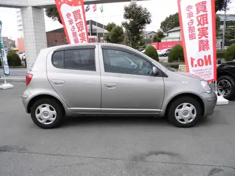 カタログ画像：ヴィッツ （VITZ） Ｕ 2003年8月 UA-SCP13 1300cc グレーメタリック 燃費23.5km / l 外装