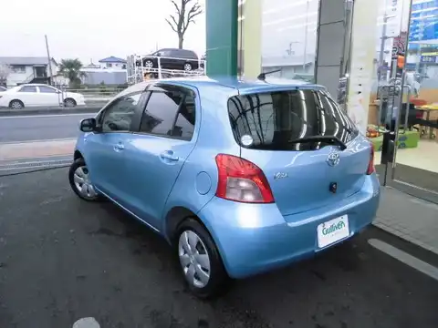 カタログ画像：ヴィッツ （VITZ） Ｆ アドバンスドエディション 2006年6月 DBA-SCP90 1300cc ライトブルーマイカメタリック 燃費19.6km / l バック