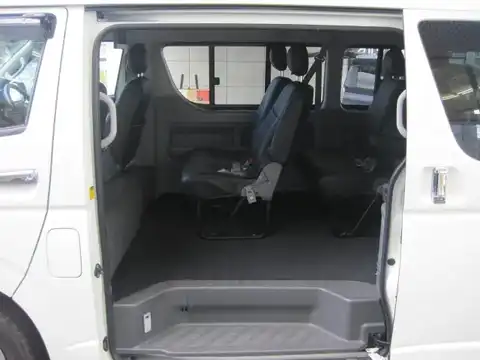 カタログ画像：ハイエースワゴン （HIACE WAGON） ＧＬ 2007年8月 CBA-TRH214W 2700cc ホワイト 燃費9.1km / l 内装