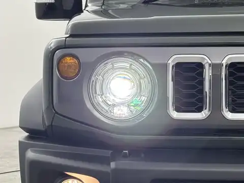 カタログ画像：ジムニー （JIMNY） ＸＧ 2025年11月 3BA-JB64W 660cc 燃費14.3km / l メイン