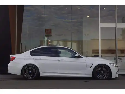 カタログ画像：Ｍ３ （M3） Ｍ３セダン 2015年9月 CBA-3C30 3000cc アルピン・ホワイトⅢorミネラル・ホワイト 燃費12.2km / l 外装