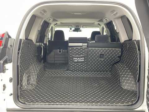 カタログ画像：ランドクルーザープラド （LAND CRUISER PRADO） ＴＸ 2022年8月 3BA-TRJ150W 2700cc ホワイトパールクリスタルシャイン 燃費8.3km / l 内装