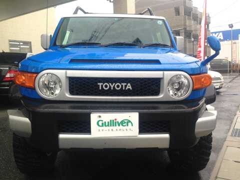 カタログ画像：ＦＪクルーザー （FJ CRUISER） ベースグレード 2010年12月 CBA-GSJ15W 4000cc ツートーン ブルー 燃費8.4km / l フロント