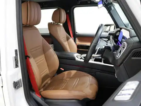カタログ画像：Ｇクラス （G-CLASS） Ｇ４００ｄ ＡＭＧライン 2021年5月 3DA-463350 3000cc ポーラーホワイト（Ｓ） 燃費9.7km / l 内装