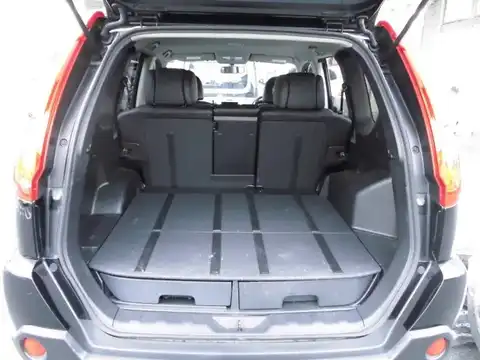 カタログ画像：エクストレイル （X-TRAIL） ２０Ｘtt 2009年12月 DBA-NT31 2000cc ダイヤモンドブラック（Ｐ） 燃費13.2km / l 内装