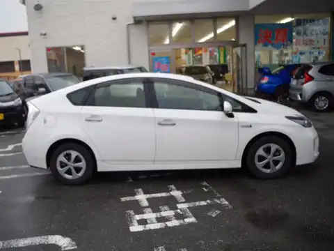 カタログ画像：プリウスＰＨＶ （PRIUS PHV） Ｌ 2013年9月 DLA-ZVW35 1800cc スーパーホワイトⅡ 燃費31.6km / l 外装